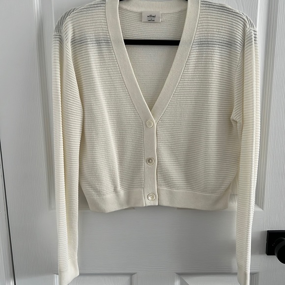 Wilfred Tops - Aritzia (Wilfred) Crop Cardigan, size small, cream